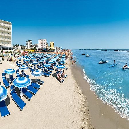 Strand Hotel Colorado Lido Di Savio Luaran gambar